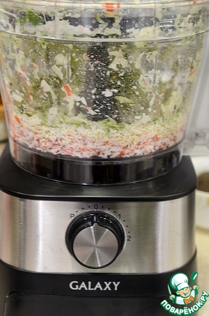 Крабовый салат в лаваше