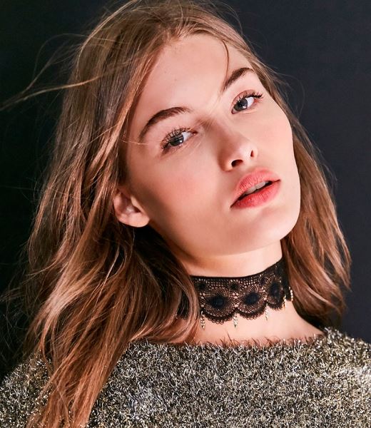 С чем носить кружевной чокер