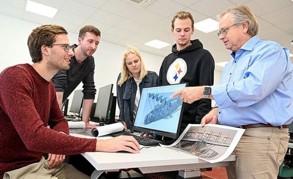 
Названы самые востребованные профессии нового десятилетия
