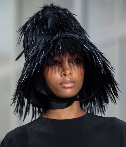 Модные и необычные шляпы и шапочки для женщин