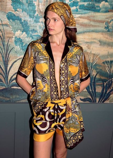 Модная одежда в элегантном будуарном стиле