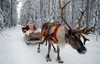 Санта-Клаус раздал более 7,5 млрд подарков и вернулся на Северный полюс
            