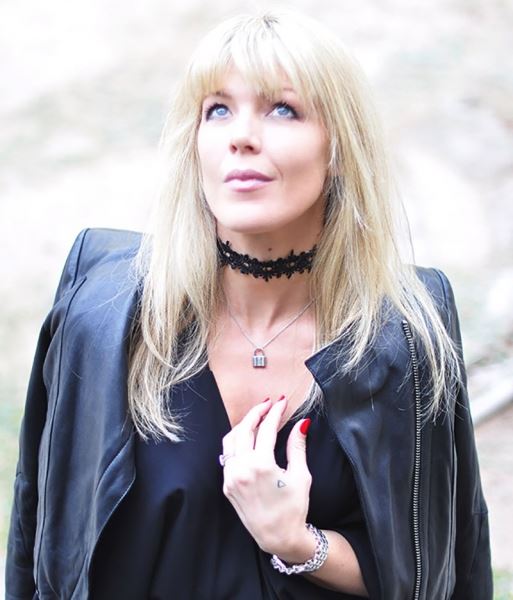 С чем носить кружевной чокер