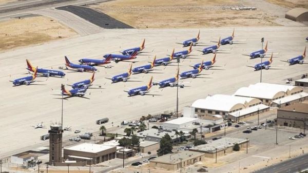 Парк приколов: в аэропортах Европы гниют сотни брошенных авиалайнеров