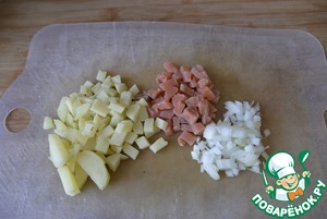 Салат с малосольной форелью "Еловая ветка"