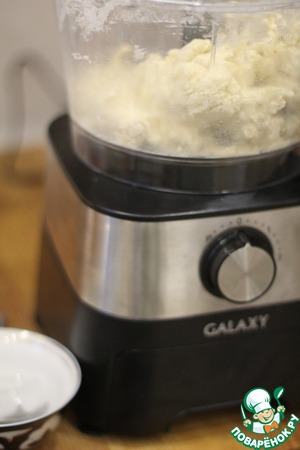 Смородиновый пирог с орехами "Летний привет"