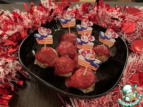 Фрикадельки с клюквенным соусом