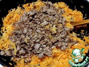 Разборный пирог с капустой и мясом