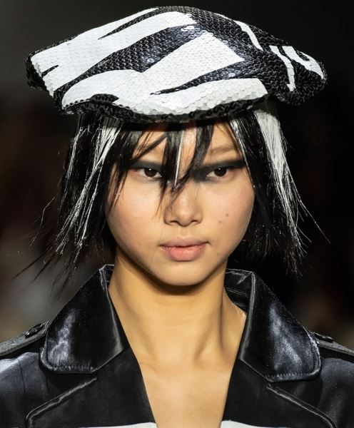 Модные и необычные шляпы и шапочки для женщин